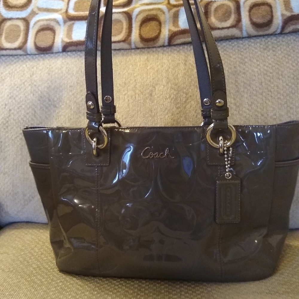 ❤️EUC Authentic Coach PVC Tote❤️